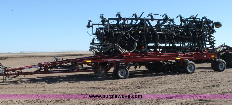 image for item C3765 2009 Case IH 700 flex hoe air drill with 3380 Precision air cart