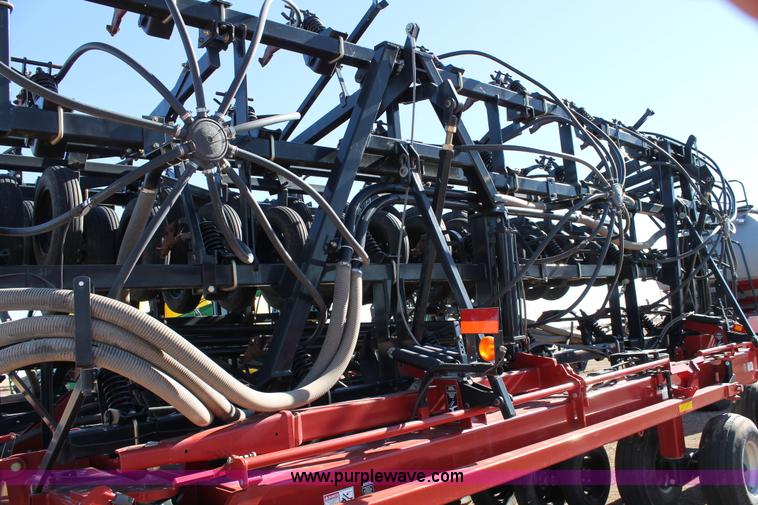 image for item C3765 2009 Case IH 700 flex hoe air drill with 3380 Precision air cart