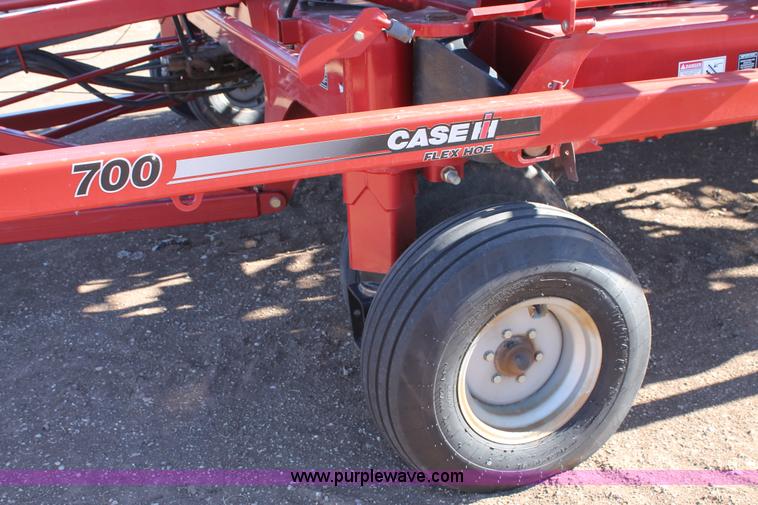 image for item C3765 2009 Case IH 700 flex hoe air drill with 3380 Precision air cart