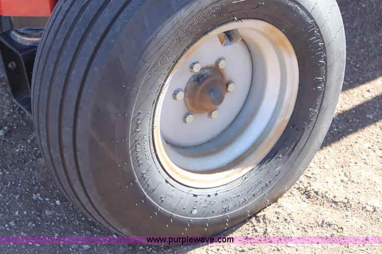 image for item C3765 2009 Case IH 700 flex hoe air drill with 3380 Precision air cart