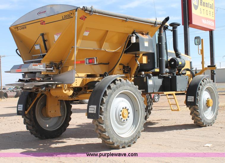 image for item C3766 2010 Ag-Chem RoGator 1386 self-propelled dry spreader