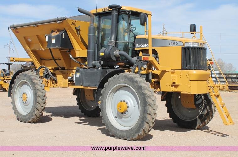 image for item C3766 2010 Ag-Chem RoGator 1386 self-propelled dry spreader