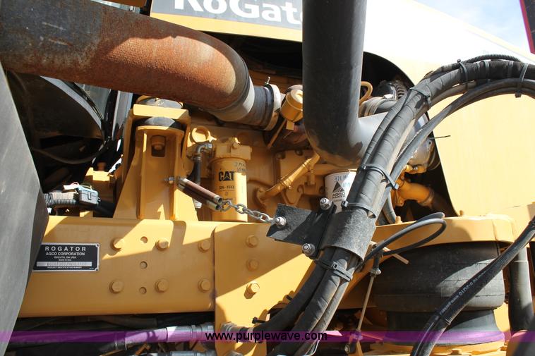 image for item C3766 2010 Ag-Chem RoGator 1386 self-propelled dry spreader