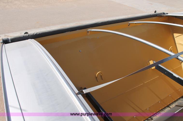 image for item C3766 2010 Ag-Chem RoGator 1386 self-propelled dry spreader