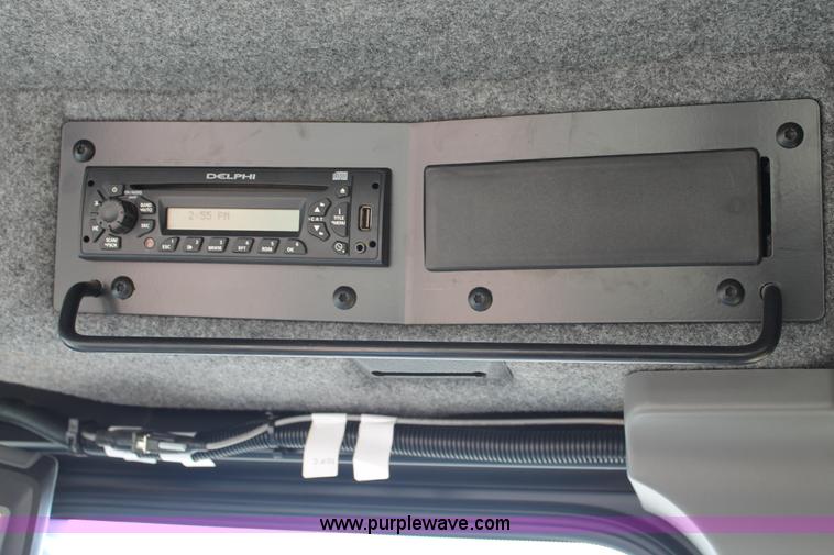 image for item C3766 2010 Ag-Chem RoGator 1386 self-propelled dry spreader