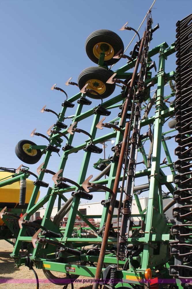 image for item C3767 2002 John Deere 1900 air seeding cart with John Deere 730 air drill