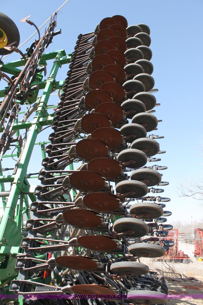 image for item C3767 2002 John Deere 1900 air seeding cart with John Deere 730 air drill