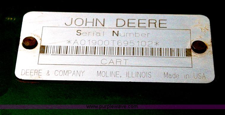 image for item C3767 2002 John Deere 1900 air seeding cart with John Deere 730 air drill