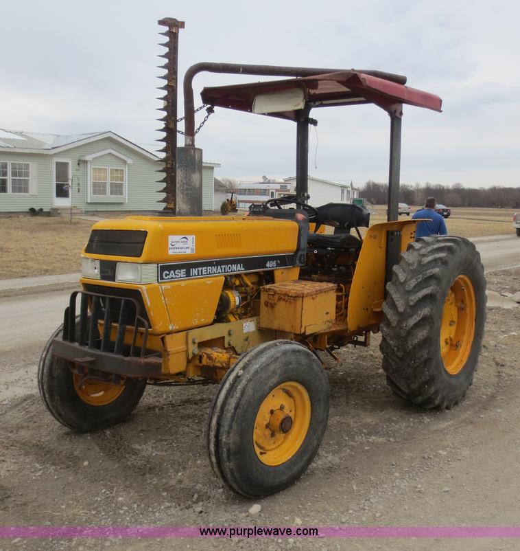image for item F8209 Case 495 tractor