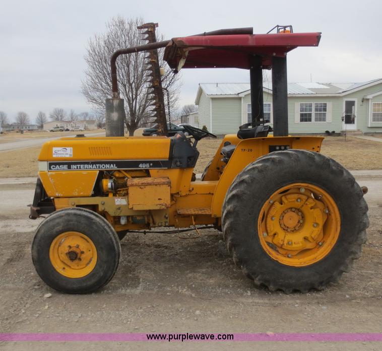 image for item F8209 Case 495 tractor