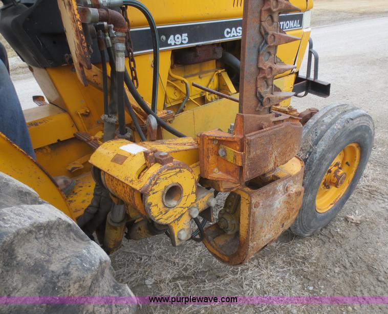 image for item F8209 Case 495 tractor