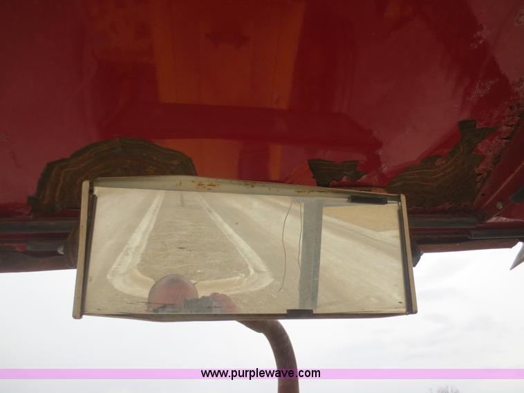 image for item F8209 Case 495 tractor