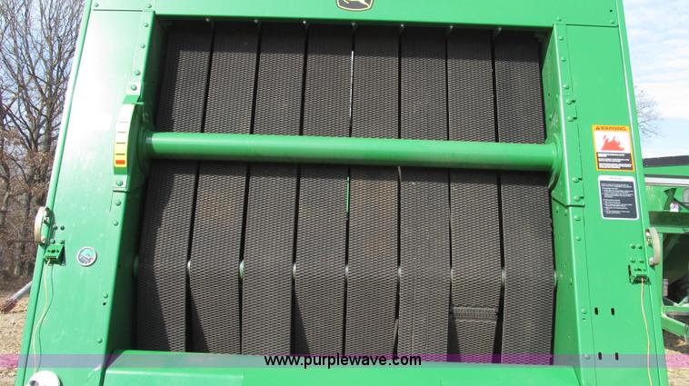 image for item G2296 2013 John Deere 569 round baler