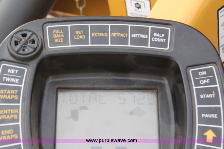 image for item H1437 2009 Vermeer 604 Super M round baler