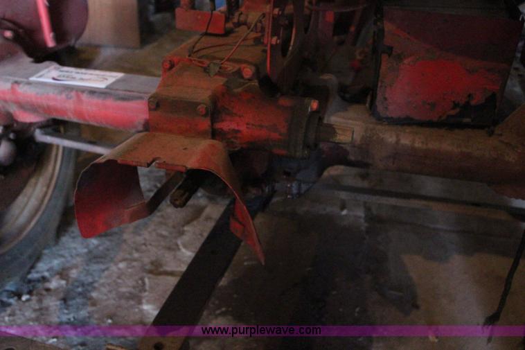 image for item H1449 1941 International Farmall B tractor