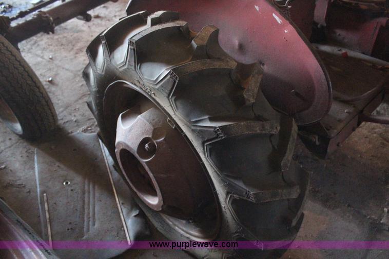 image for item H1449 1941 International Farmall B tractor