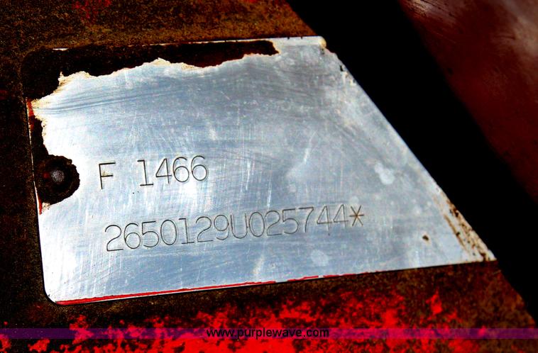 image for item H1452 1975 International 1466 tractor