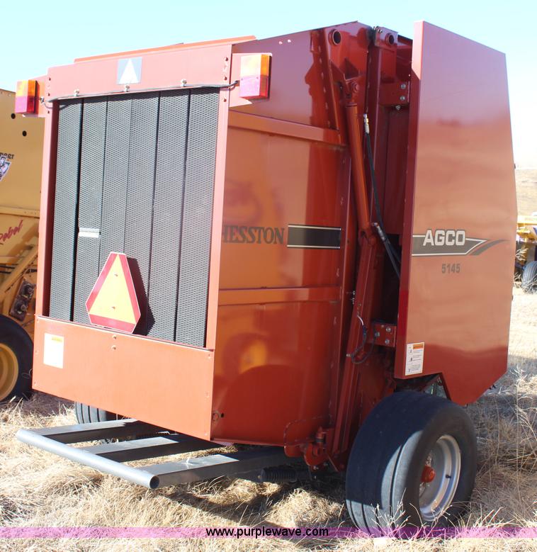 image for item H1462 2010 Hesston 5145 round baler