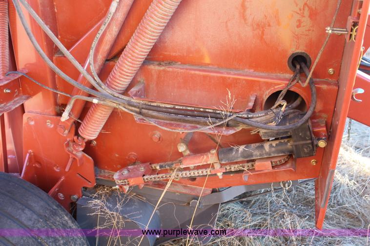 image for item H1462 2010 Hesston 5145 round baler