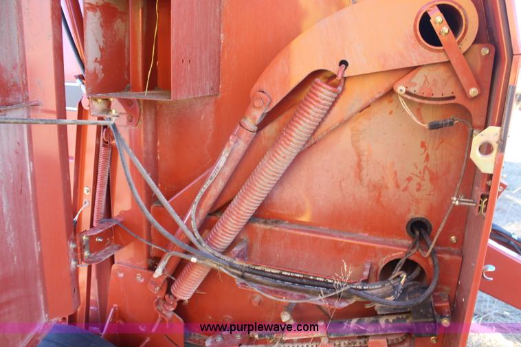 image for item H1462 2010 Hesston 5145 round baler