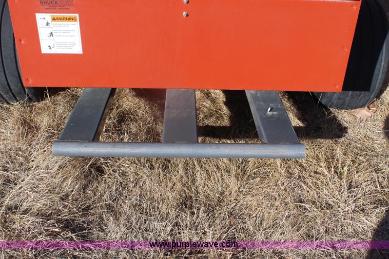 image for item H1462 2010 Hesston 5145 round baler