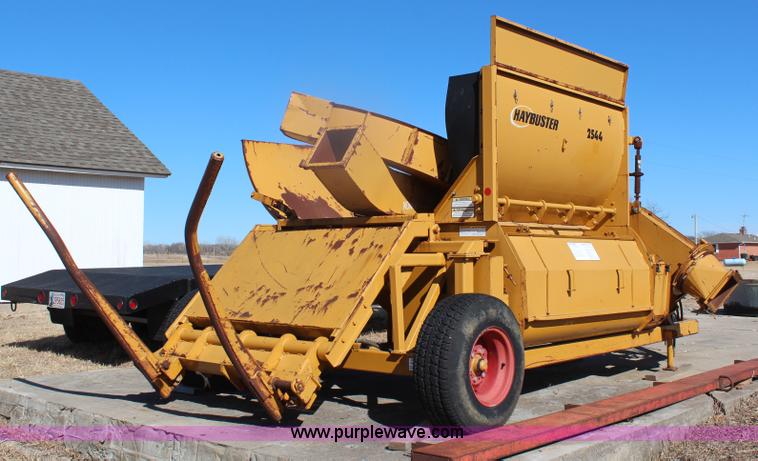 image for item H1499 HayBuster 2544 bale processor