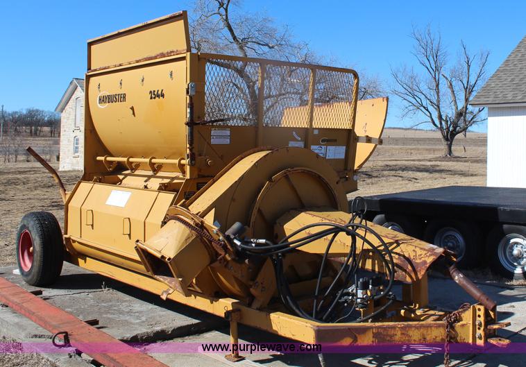 image for item H1499 HayBuster 2544 bale processor