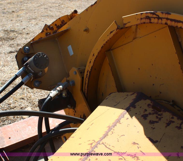 image for item H1499 HayBuster 2544 bale processor