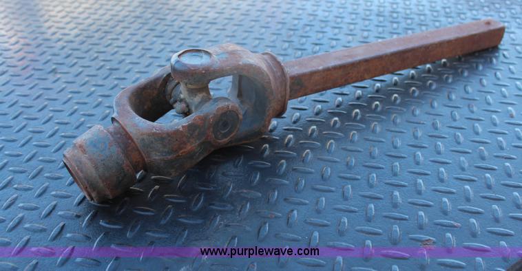 image for item H1499 HayBuster 2544 bale processor