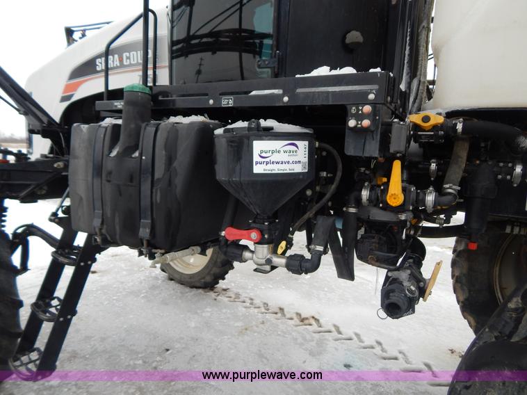 image for item I1147 2005 SpraCoupe 7650 self-propelled sprayer