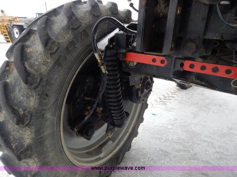 image for item I1147 2005 SpraCoupe 7650 self-propelled sprayer