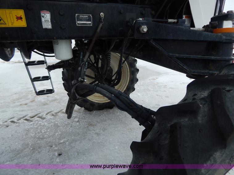 image for item I1147 2005 SpraCoupe 7650 self-propelled sprayer