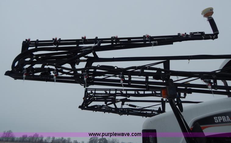 image for item I1147 2005 SpraCoupe 7650 self-propelled sprayer