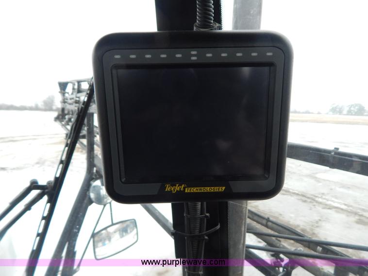 image for item I1147 2005 SpraCoupe 7650 self-propelled sprayer