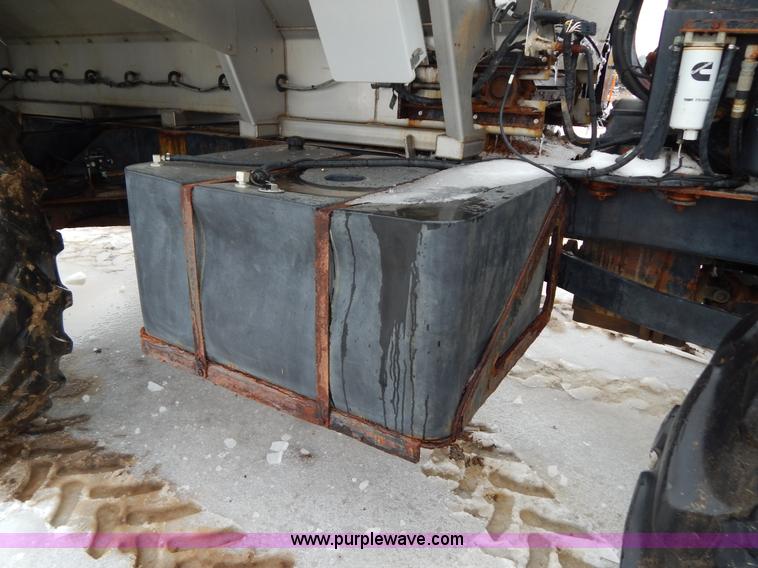 image for item I1148 2009 GVM Prowler 9275 self-propelled dry spreader