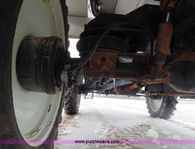 image for item I1148 2009 GVM Prowler 9275 self-propelled dry spreader
