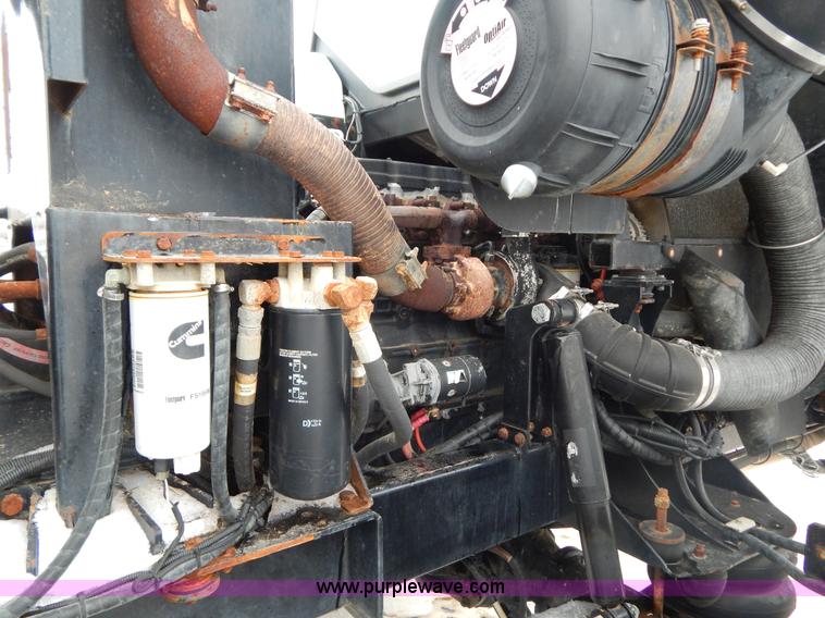 image for item I1148 2009 GVM Prowler 9275 self-propelled dry spreader