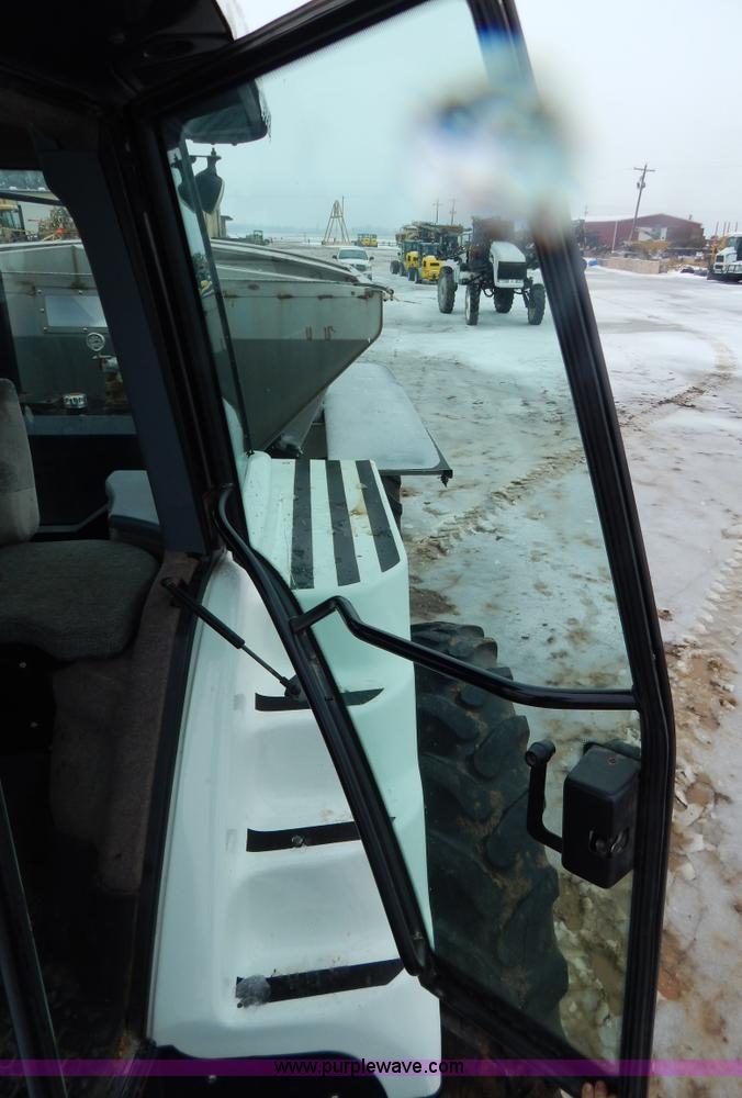 image for item I1148 2009 GVM Prowler 9275 self-propelled dry spreader