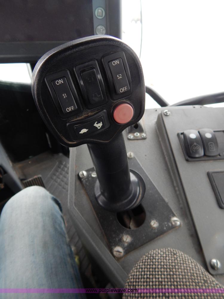 image for item I1148 2009 GVM Prowler 9275 self-propelled dry spreader