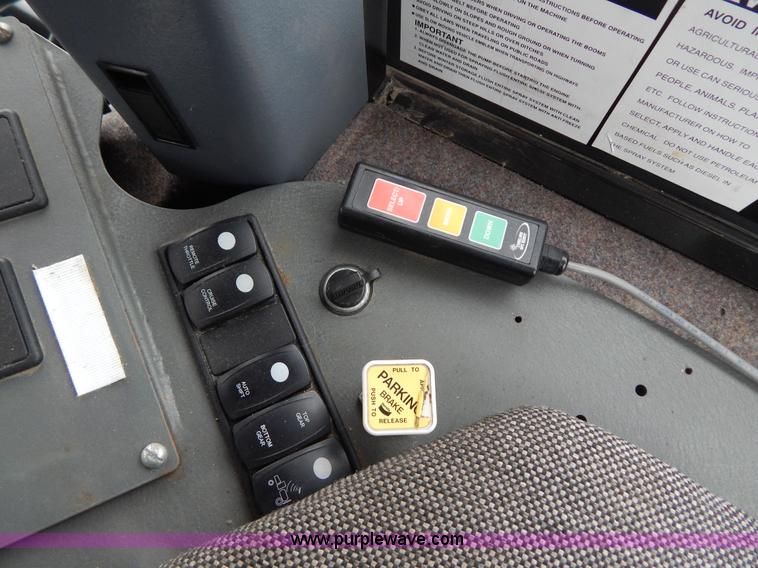 image for item I1148 2009 GVM Prowler 9275 self-propelled dry spreader