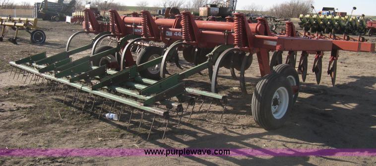 image for item I5593 White 445 mulch tiller