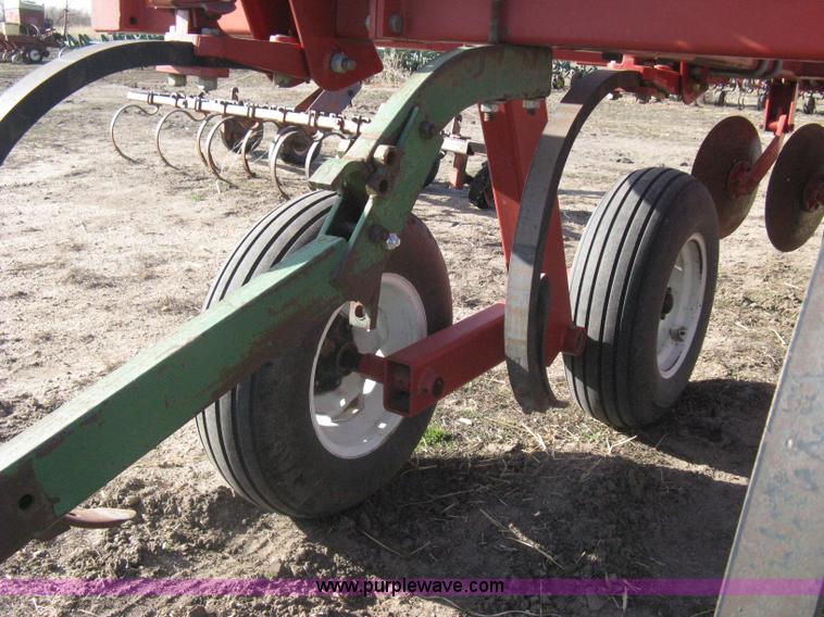 image for item I5593 White 445 mulch tiller