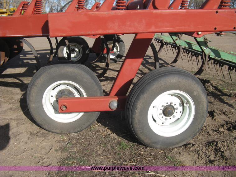 image for item I5593 White 445 mulch tiller