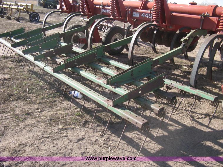 image for item I5593 White 445 mulch tiller