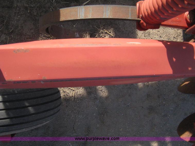 image for item I5593 White 445 mulch tiller