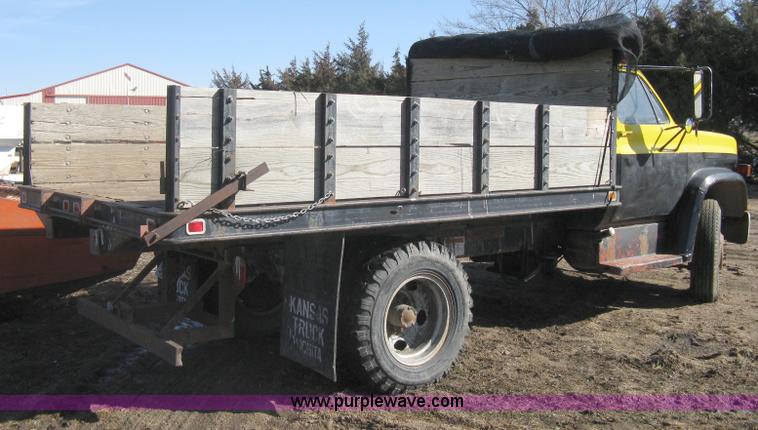 image for item I5695 1973 GMC dump body truck