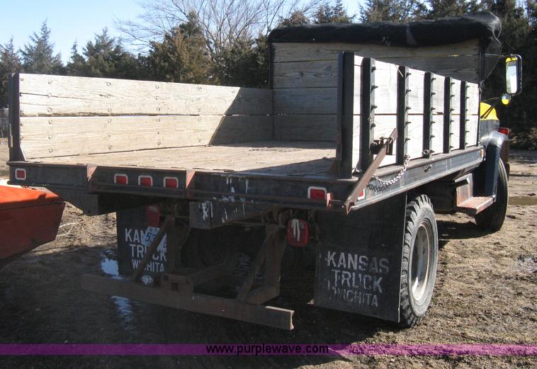 image for item I5695 1973 GMC dump body truck