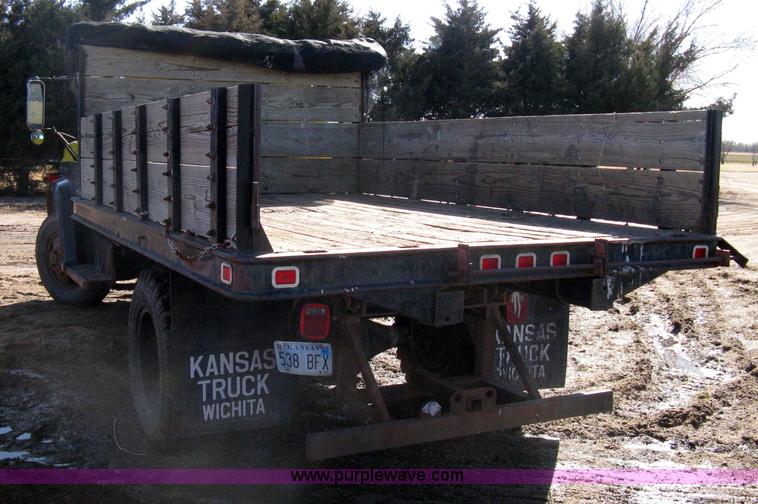 image for item I5695 1973 GMC dump body truck