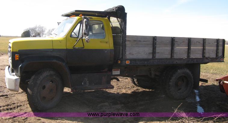 image for item I5695 1973 GMC dump body truck