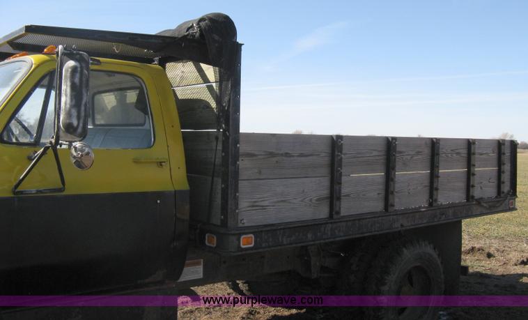 image for item I5695 1973 GMC dump body truck